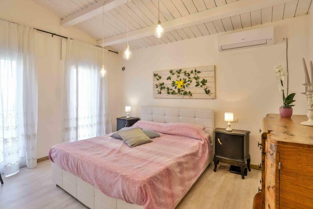 דירות מונטקיו מאג'ורה Casa Giulietta & Romeo מראה חיצוני תמונה